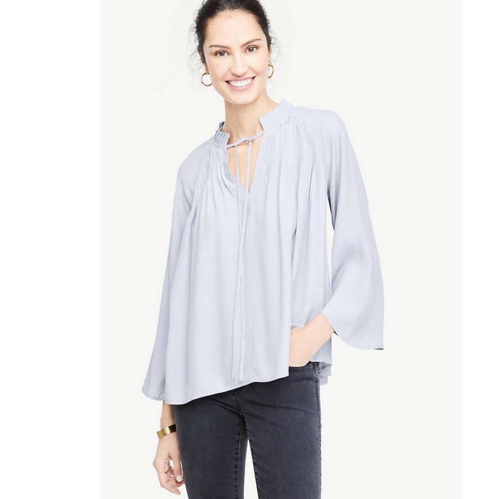 Ann Taylor Swing Blouse with pleated collar XXS